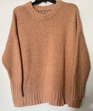 Aerie oversized chunky knit jumper in a pale peach/orange shade. thumbnail 1