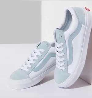 Vans Women's Winter Sky/True White Old Skool Low-Top Sneakers Size 6 NWOT thumbnail 1