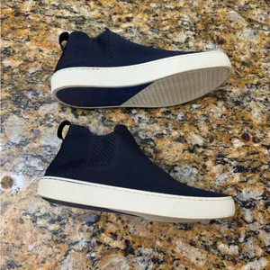 Rothy’s Navy Lattice Stitch Chelsea Boot Women's Size 8.5 thumbnail 5