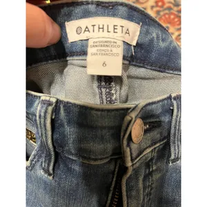 Athleta Sculptek Flare Jean In Medium Wash Size 6 thumbnail 4