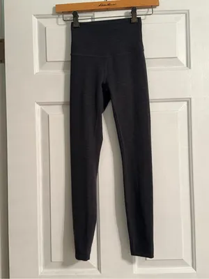 Lululemon Wunder Train High-Rise Tight 25" in Heathered Graphite Grey thumbnail 2