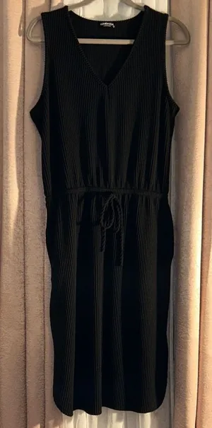 Black Sleeveless Midi Dress with Drawstring Waist Size L thumbnail 1