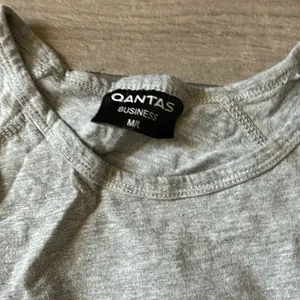 Qantas business long sleeve top thumbnail 2