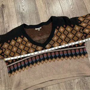 Gimmicks By Bke Buckle Women's Sweater Size M Fair Isle Cropped Oversized Boho thumbnail 6