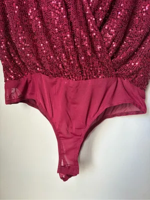 Lulus Burgundy Sequin Surplice Bodysuit Sleeveless Party Top Size M thumbnail 6