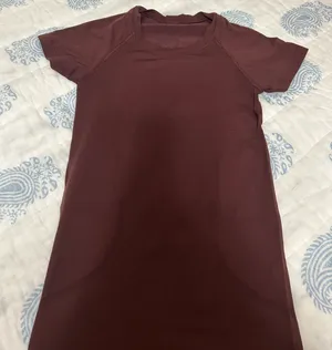 Lululemon Swiftly Tech Short Sleeve 2.0 thumbnail 2