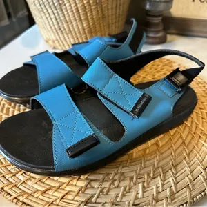 Dr. Martens Crewe Mid Blue Sandal Unisex thumbnail 11