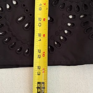 Karen Kane Black Eyelet‎ Blouse size medium thumbnail 5