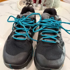 Merrell women’s Black and Teal running Sneakers thumbnail 5