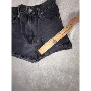 levis high waisted mom shorts black washed 26 thumbnail 8