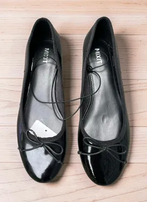 Mixit MX Chica Black Patent Ballet Flats Bow Slip On Shoes NWT Size 9.5 thumbnail 1