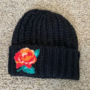 Free people beanie thumbnail 1