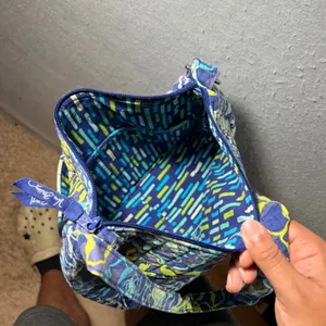 1448 | Vera Bradley Quilted Floral Cotton Adjustable Crossbody Bag Blue Green OS thumbnail 4
