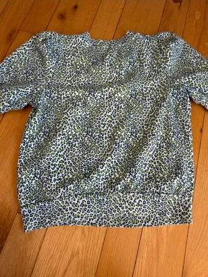 T.La Leopard Print Puff Sleeve Top - Light Green & Blue Size Small - C69-037 thumbnail 8