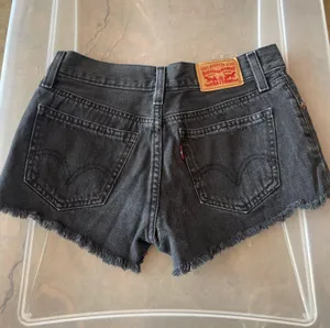 Levi’s Shorts thumbnail 2
