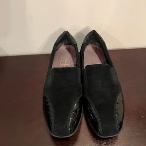 Clarks Everyday Loafers Womens 8 M Leather and Fabric Upper thumbnail 2