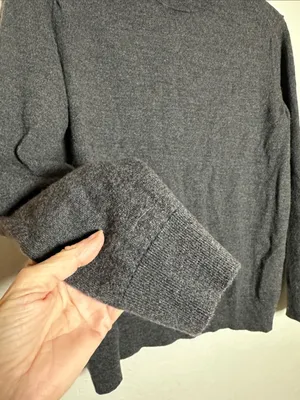 Banana Republic 100% Merino Wool Grey Crew Neck Sweater Baruffa Extra Fine Large thumbnail 4