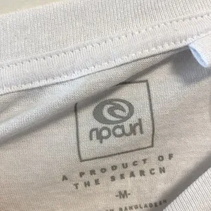 NWT Ripcurl long sleeve semi crop surf T-shirt thumbnail 5