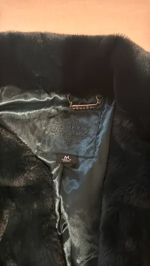 Green fur coat Size M thumbnail 2