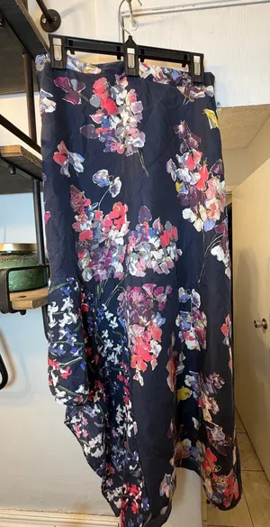 Lewit 100 % Silk Navy Floral High-Low Skirt thumbnail 1
