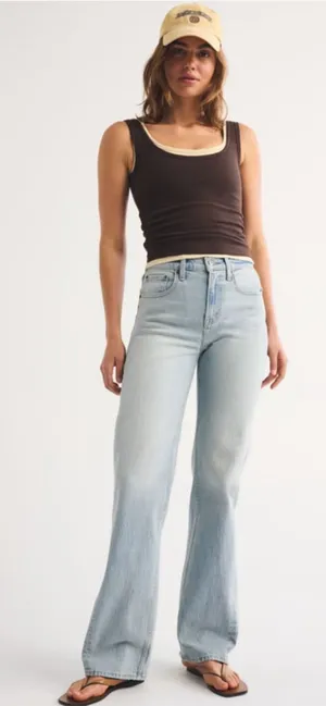Abercrombie & Fitch The 90s Relaxed Jean Size 31 (12 Regular) New with tags thumbnail 1