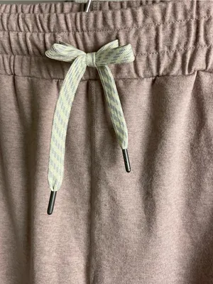 Vuori Relaxed Drawstring Jogger Pants in Dusty Pink thumbnail 4