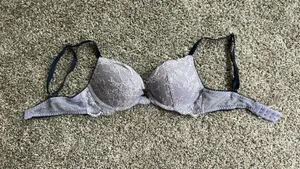 Victoria's Secret Bra thumbnail 4