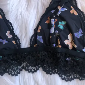 Black butterfly lace bralette, brand new with tag thumbnail 3