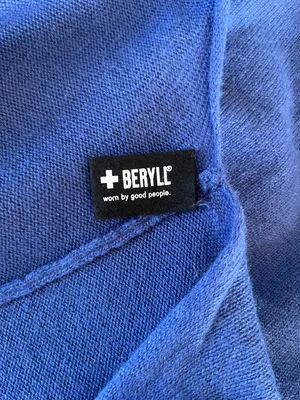 +Beryll 100% Cashmere Elegant Blue Shawl. One Size Fits Most thumbnail 3