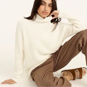 NEW J crew ribbed cotton cashmere relaxed turtleneck sweater in ivory Size M thumbnail 1