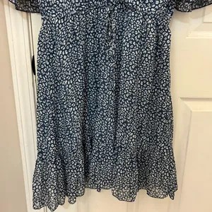 NWT!! KIRUNDO V-Neck Ruffle Abstract Floral Print Dress in Blue & White thumbnail 11