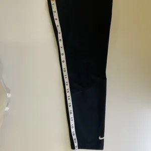 Nike Pro Dri-Fit Women’S Black Leggings. Medium. thumbnail 13