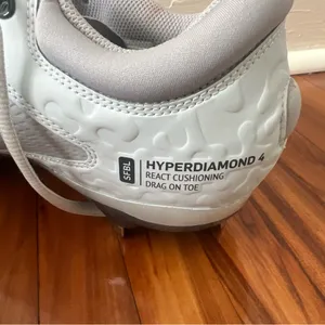 Nike Women’s Hyperdiamond 4 Elite Softball Cleats Wolf Gray size 10 thumbnail 6