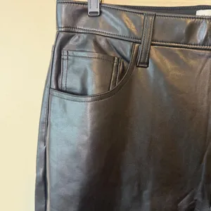 Abercrombie & Fitch 14R Black Vegan Leather Curve 90s Straight Ultra High Rise thumbnail 7