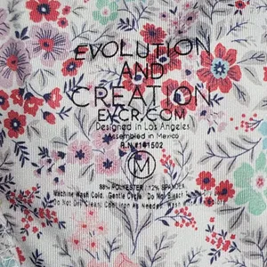 EVCR Kendall Snow Garden Floral Compression Cropped Tank Size Medium thumbnail 6
