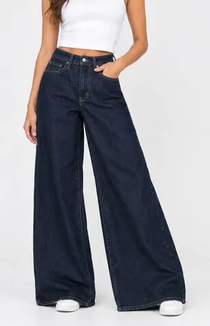 NEW Levi's Premium 726 High Rise Wide Leg Indigo Dark Wash Jeans Size 27 thumbnail 1