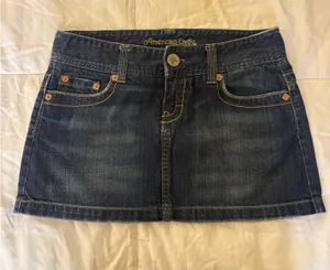 Low-Rise Mini American Eagle Skirt Y2K Denim thumbnail 1