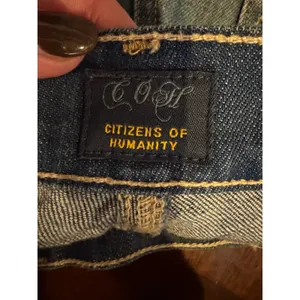 Citizens of Humanity Shorts Women 24 Blue Denim Faded Cut Off Jean Shorts Preppy thumbnail 6