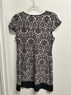 Black Damask Print Pink Short Sleeve Dress thumbnail 3