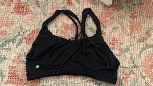 Lululemon thumbnail 2