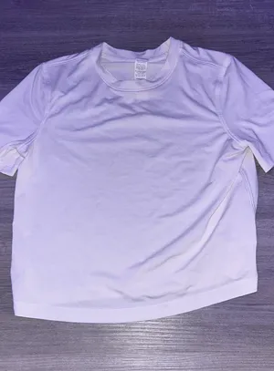Lululemon Short Sleeve Cates Tee Cropped thumbnail 1