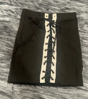 Black and White Lace-Up Mini Skirt Size S by Settle Down thumbnail 1
