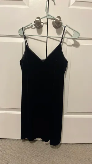 Abercrombie Black Dress thumbnail 3