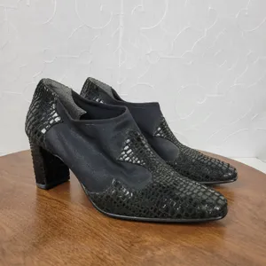 J Renee Women's Shoes 7 Black Leather Reptile Embossed Slip On Block Heel Bootie thumbnail 2