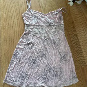 Victoria's Secret night gown thumbnail 3