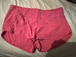 Lululemon Shorts Hotty Hot thumbnail 1