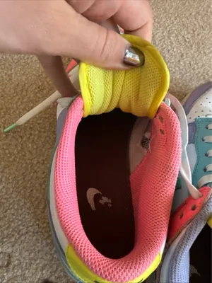 Nike Dunk Low Easter Candy Women’s 9 thumbnail 8