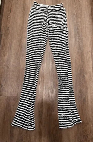 Black White Stripe Flare‎ Leg Pants High Waist Textured Knit Size M thumbnail 1
