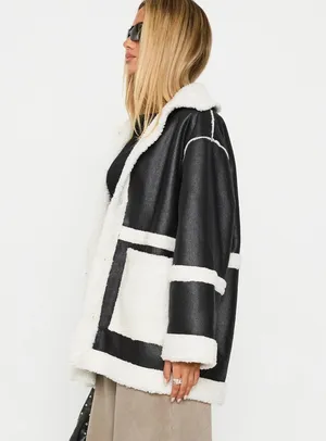 Princess Polly Lexie Faux Leather Jacket Black Sherpa Trim Oversized M/L thumbnail 3