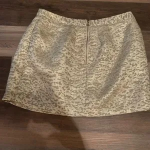 Worthington ❤️4/$20❤️ Jacquard gold mini thumbnail 2